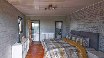 Cabin | 1 bedroom, bed sheets