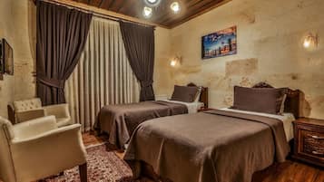 Tomannsrom – standard | Sengetøy av topp kvalitet, minibar og skrivebord