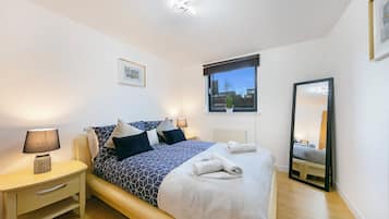 2 slaapkamers, een strijkplank/strijkijzer, wifi, beddengoed