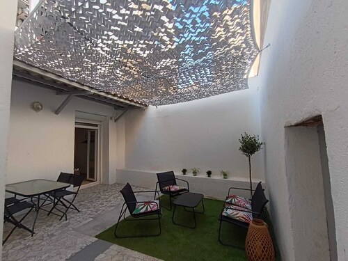 Cocon lumineux avec cour privée