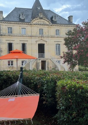 Exterior - Your Château in the vineyards near Bordeaux (Arveyres)