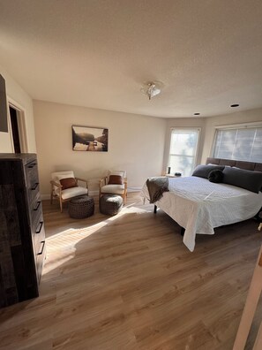 6 chambres, Wi-Fi gratuit, draps fournis
