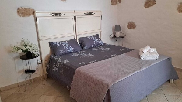 3 bedrooms, WiFi, bed sheets
