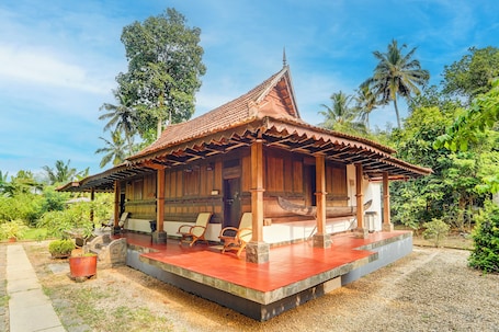 Exterior. Alaya Stays Palm Dale by the Backwaters