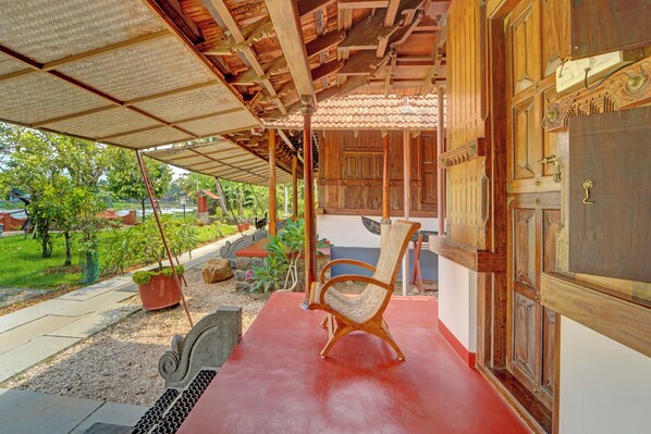 Exterior - Alaya Stays Palm Dale by the Backwaters (Champakulam)