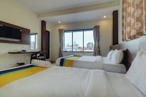Deluxe Triple Room | Free WiFi - Hotel Grace (Mumbai)