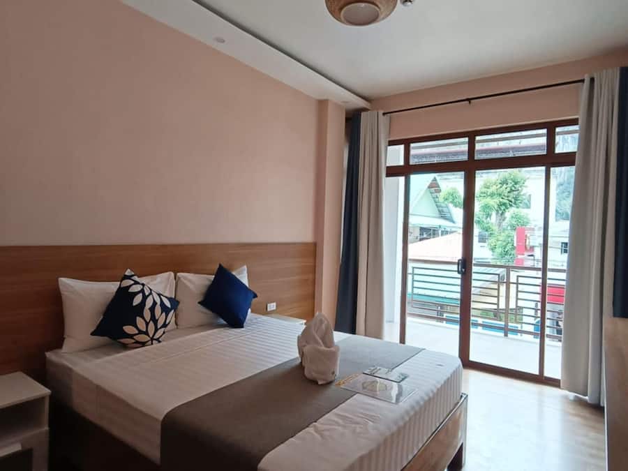 Quarto casal, 1 cama Queen, sacada, vista para a montanha | Roupas de cama de algodão egípcio, roupas de cama premium