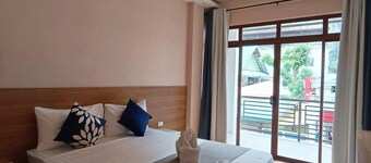 beehive elnido tourist inn
