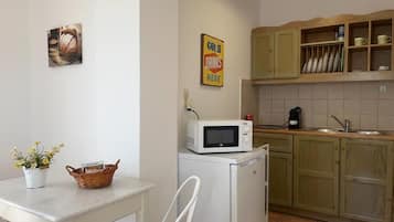 Blackout curtains, iron/ironing board, free WiFi, bed sheets