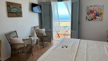 Blackout drapes, iron/ironing board, free WiFi, bed sheets