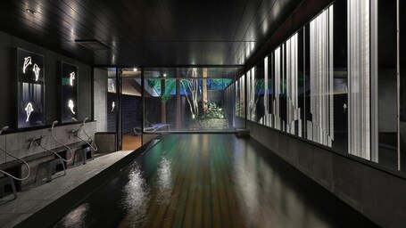 Bañera de hidromasaje exterior