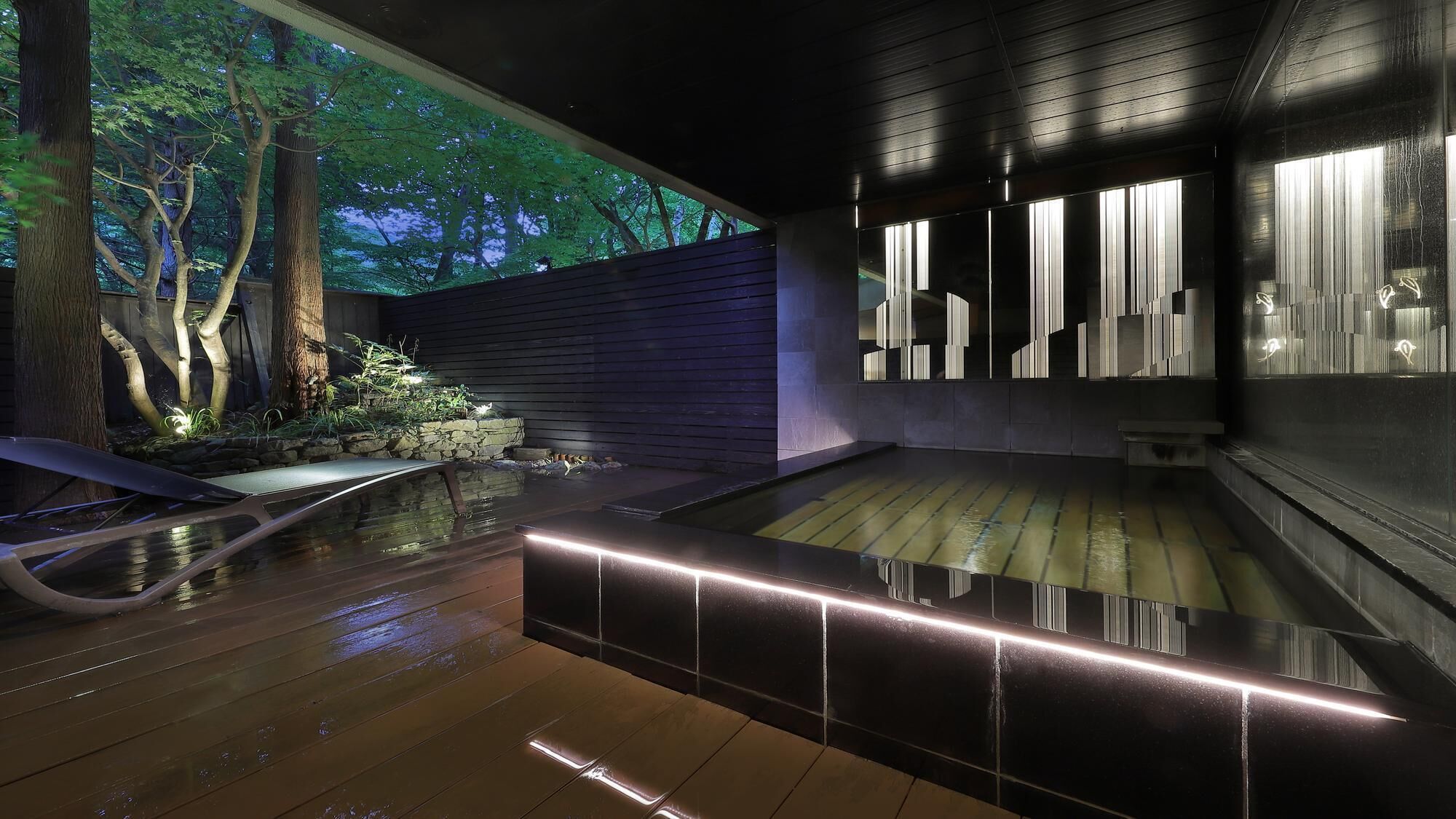 室外 SPA 浴池