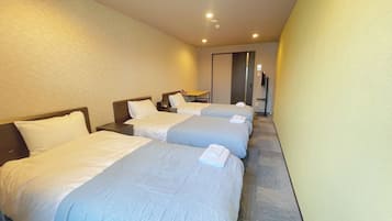 Basic Triple Room | Free WiFi