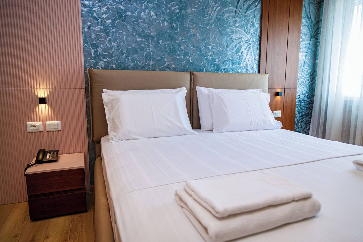 Classic Double Room, Mountain View