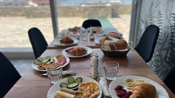 Gratis frukostbuffé varje dag