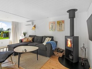 Télévision, cheminée