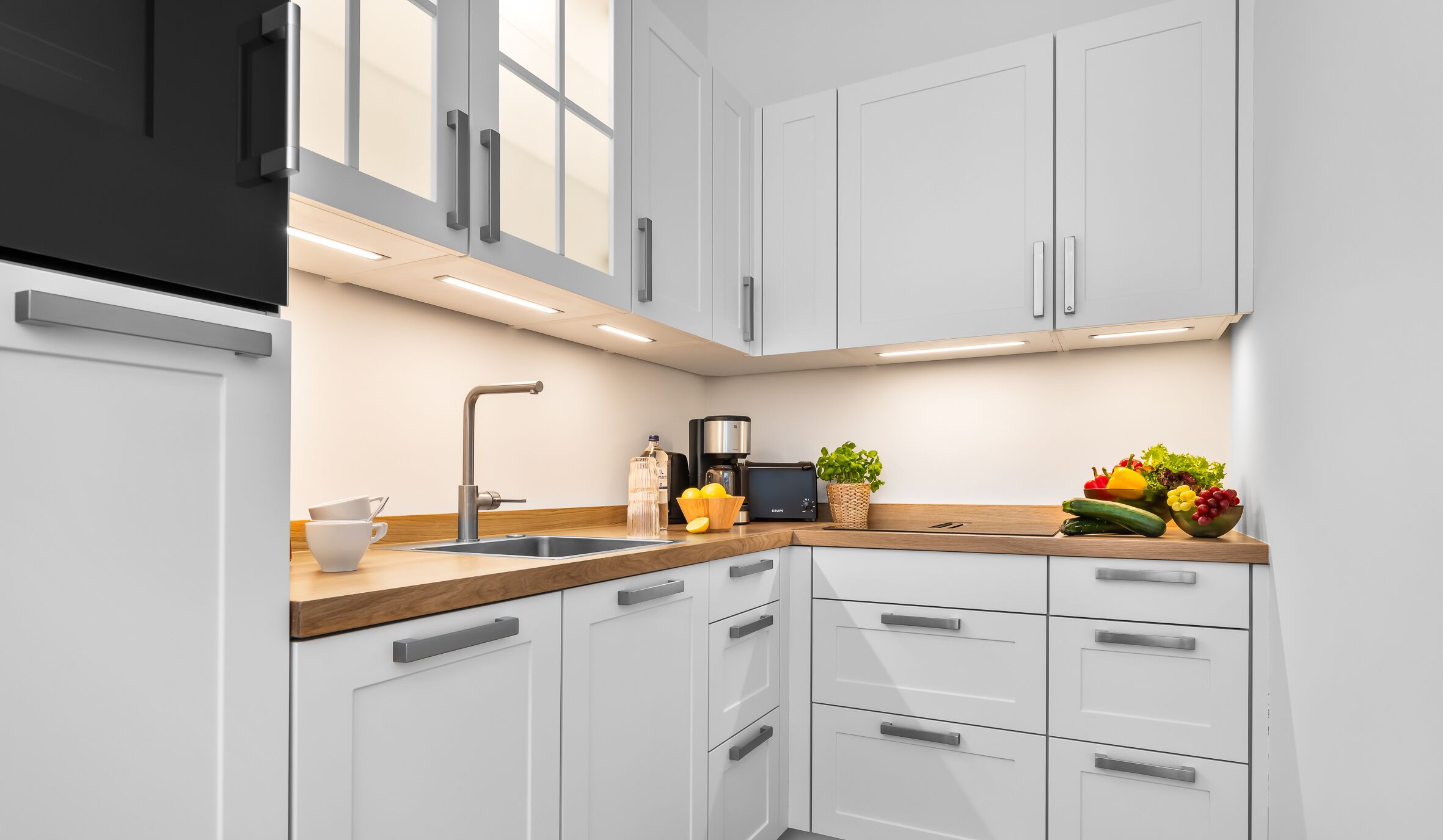 Geladeira, fogão, cooktop, lava-louças