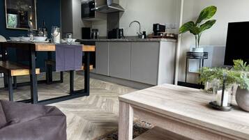 Køleskab, mikrobølgeovn, ovn, opvaskemaskine