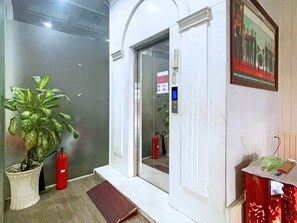 Elevator - BIGHOTEL CAN THO (Can Tho)