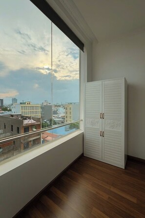 Deluxe Double Room, City View | Desk, free WiFi, bed sheets - BIGHOTEL CAN THO (Can Tho)