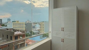 Deluxe Double Room, City View | Free WiFi, bed sheets