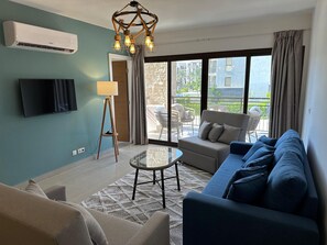 Smart TV - Chalet at Marassi, Marina Residence (Al Alameen City)