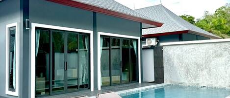 Piscina a l'aire lliure