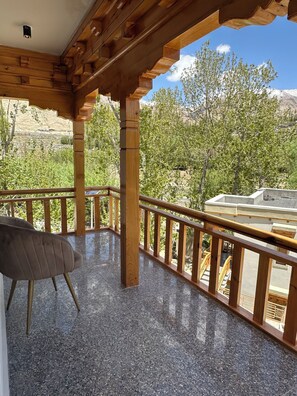 Classic-Villa, Balkon, Bergblick | Blick auf die Berge