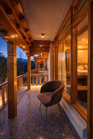 Classic Villa, Balcony, Mountain View | Balcony - The Vintage Villas Resort - Ladakh (Leh)
