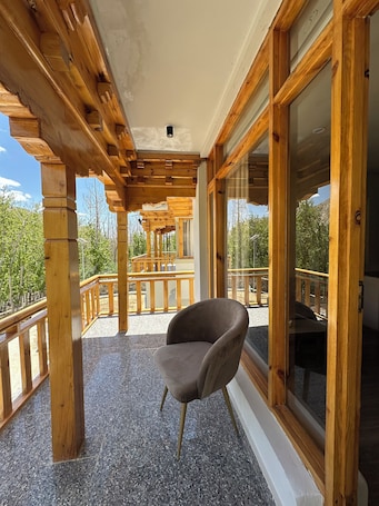 Vista a la montaña. The Vintage Villas Resort - Ladakh