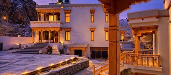 The Vintage Villas Resort Ladakh - Luxury Stay with Mountain Views