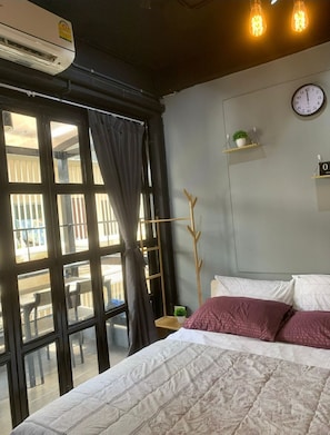 Espace de travail pour ordinateur portable, Wi-Fi gratuit