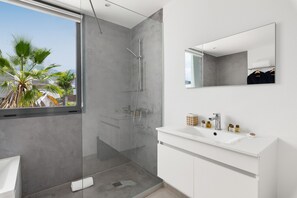 Towels - Villa Horizon Luxe (Adeje)
