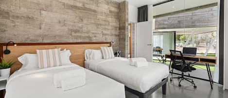4 slaapkamers, een strijkplank/strijkijzer, gratis wifi, beddengoed