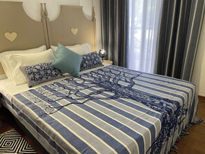 4 bedrooms, iron/ironing board, travel crib, free WiFi