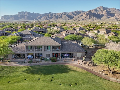 Golden Golf & Mt VIEWS, Golfers/Hikers Paradise, Comm Htd Salt POOL & Spa