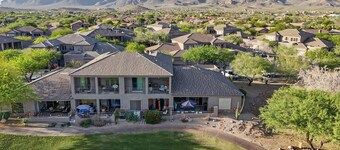 Golden Golf & Mt VIEWS, Golfers/Hikers Paradise, Comm Htd Salt POOL & Spa