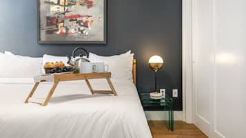 2 bedrooms, iron/ironing board, travel crib, free WiFi