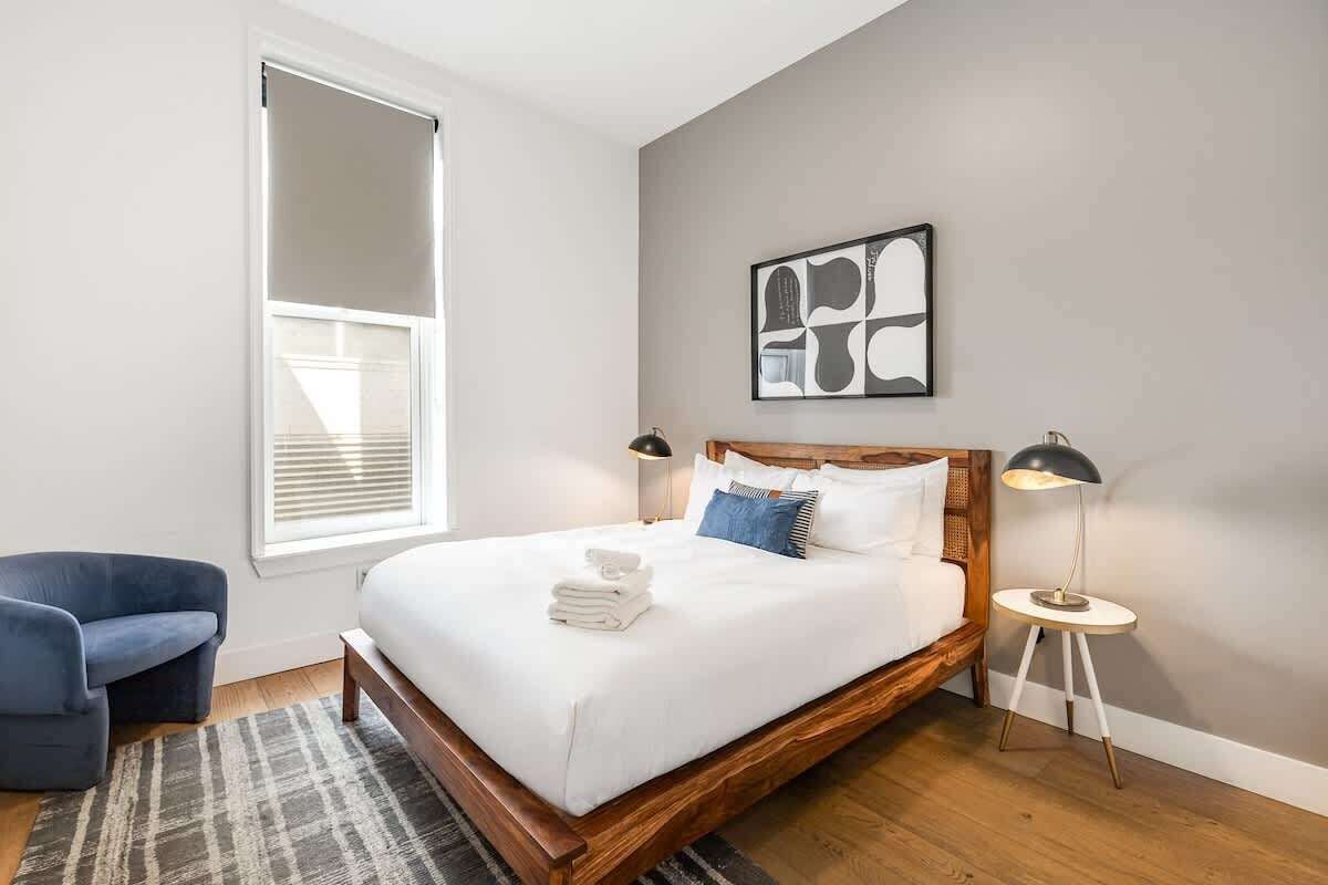 2 bedrooms, iron/ironing board, travel cot, free WiFi