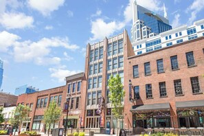 Exterior - The Saddlery-Headliner-Steps to Broadway! Best loc (Nashville)