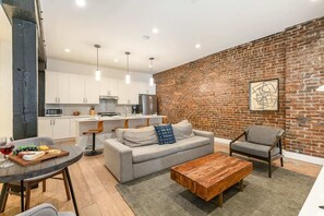 Smart TV, offices