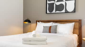 2 bedrooms, iron/ironing board, travel crib, free WiFi