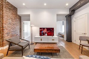 Smart TV, offices