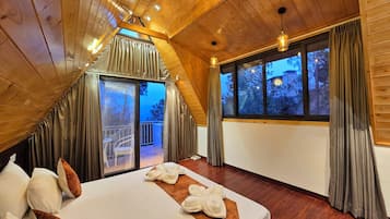 Premium Room, Balcony, Mountain View