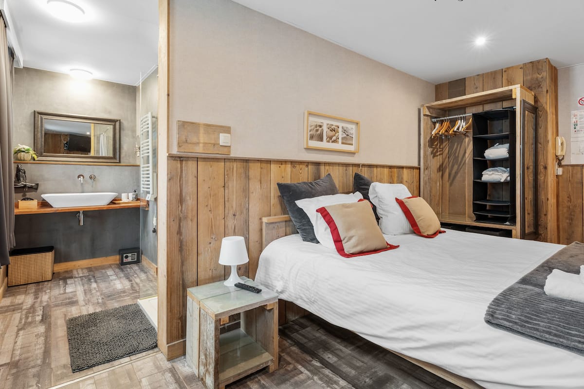 1 chambre, couette en duvet d'oie, bureau, Wi-Fi gratuit