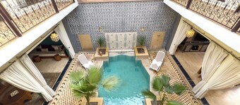 Riad Tonaroz