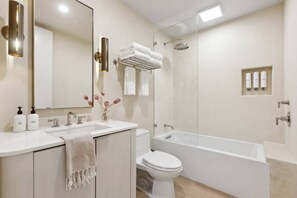 تجهيزات دش، مجففات شعر، مناشف