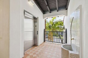 Interior - Casa Riviera 2 - Boutique Suites (Santa Barbara)