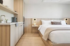 熨斗/熨衫板、可攜式嬰兒床、Wi-Fi、床單