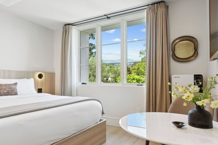 Casa Riviera 7 - Boutique Suites - Santa Barbara
